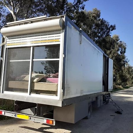 Luxury Caravan Truck In The Golan Heights Bruchim Qela' Alon Zewnętrze zdjęcie